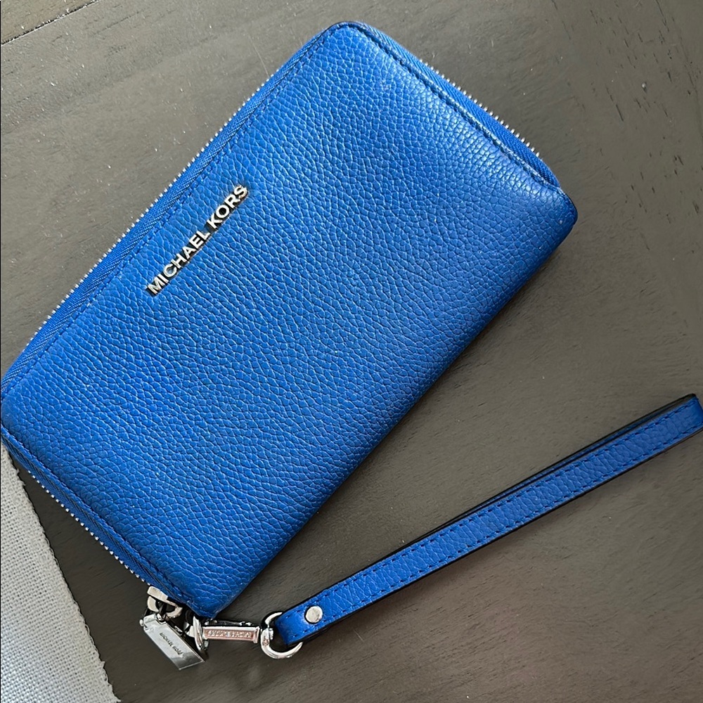 Michael Kors Wristlet